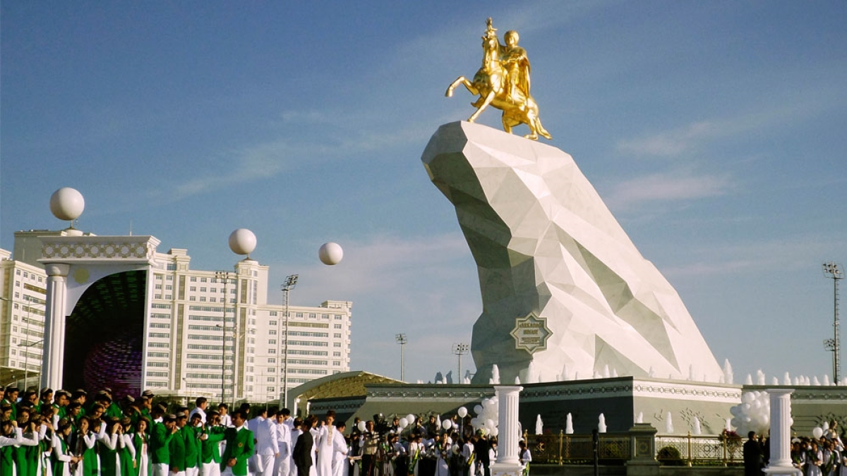 7 DAYS UNVEIL TURKMENISTAN’S WONDERS — A JOURNEY THROUGH HISTORY, CULTURE AND ADVENTURE