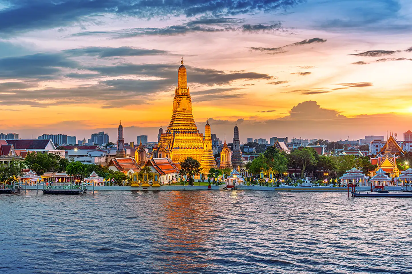 5 DAYS DISCOVER THAILAND-FROM GOLDEN BUDDHA’S TO GLITTERING BEACHES