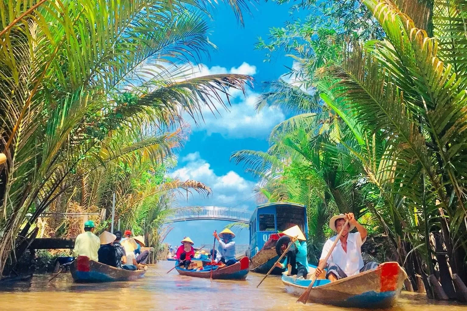 12 DAYS VIETNAM GRAND PASSAGE: FROM SAIGON STREETS TO HA LONG DREAMS