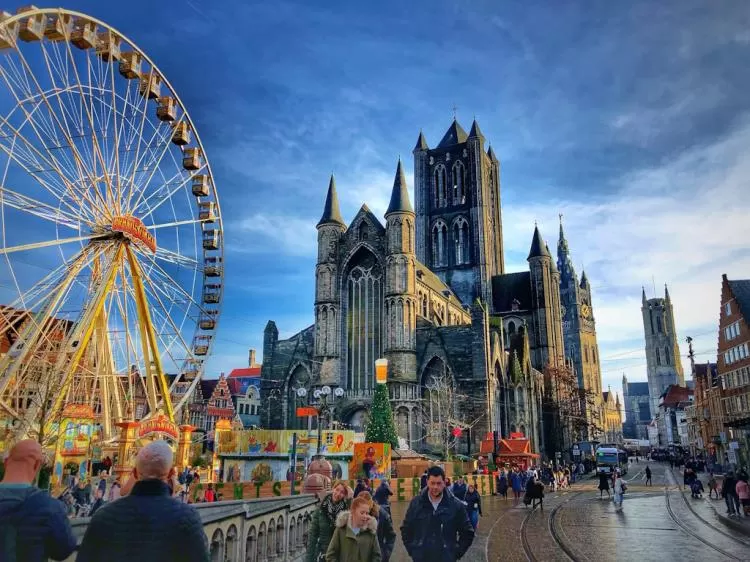 8 DAYS EUROPEAN DREAMS UNFOLD
