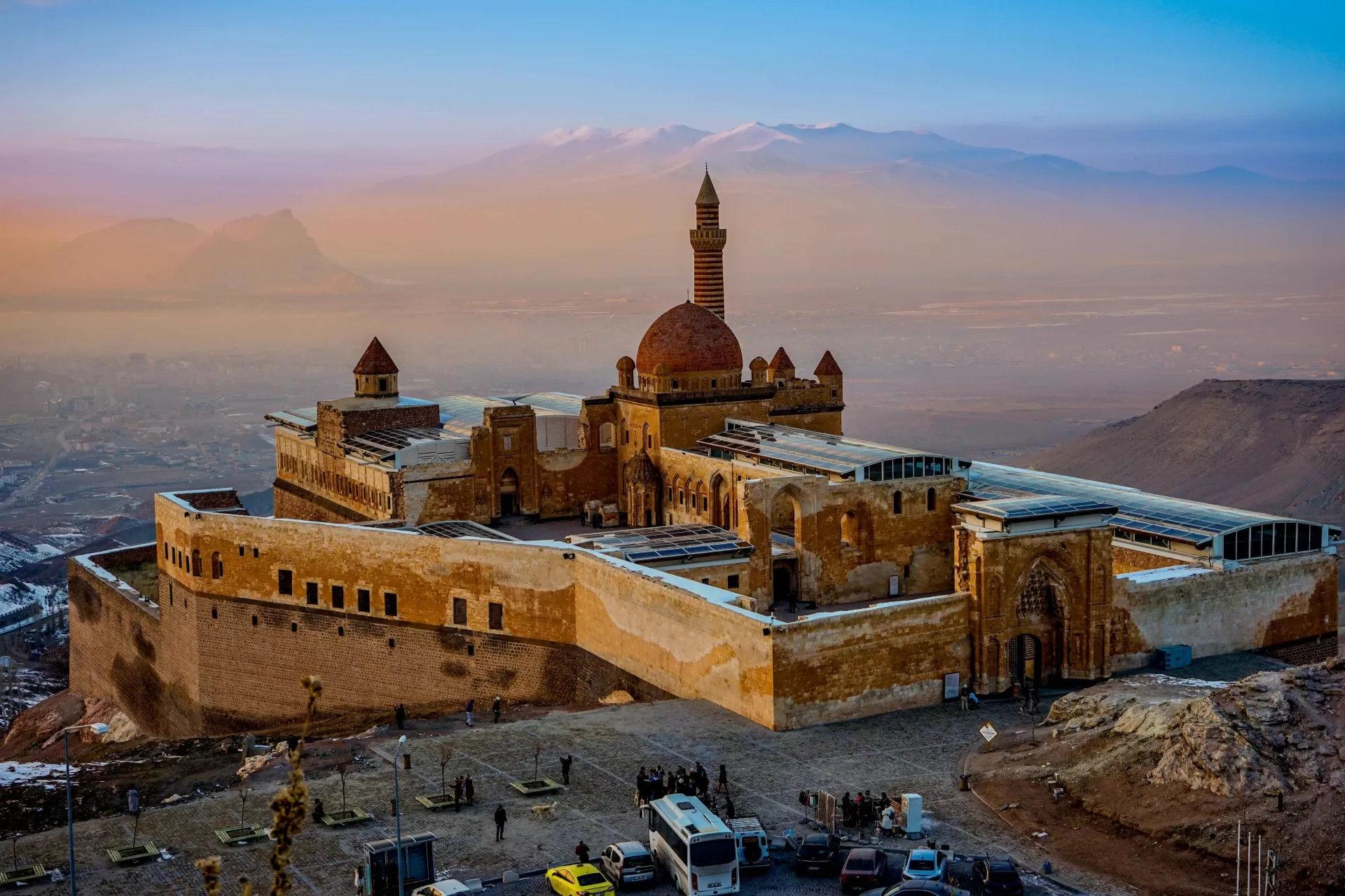 EXPLORE ARMENIA