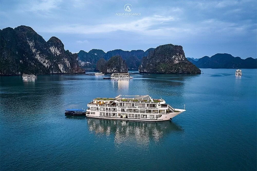 DISCOVER THE BEST OF VIETNAM & CAMBODIA