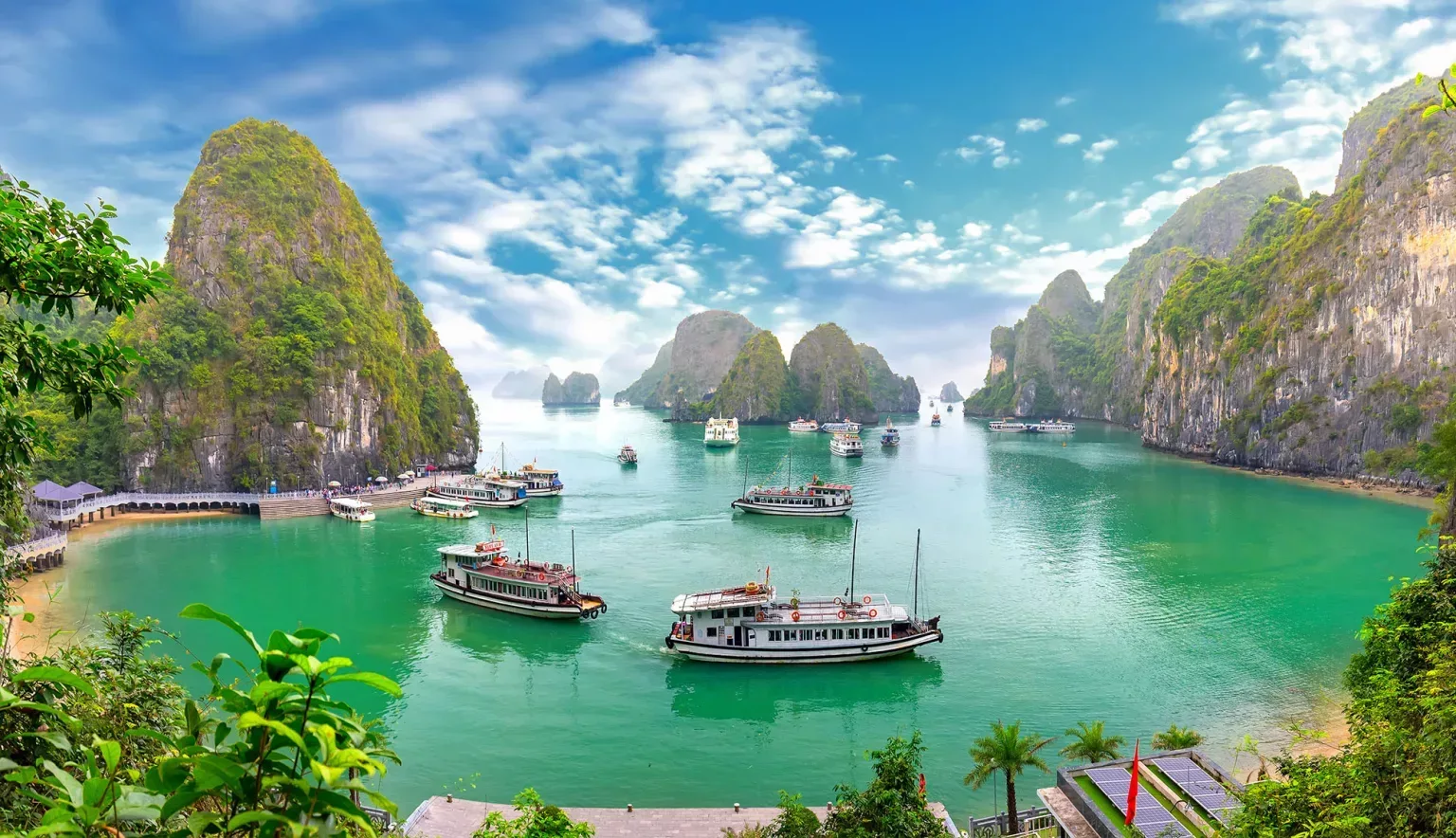 21 DAYS LEGENDS OF THE MANDARIN ROAD: A JOURNEY THROUGH VIETNAM'S TIMELESS BEAUTY