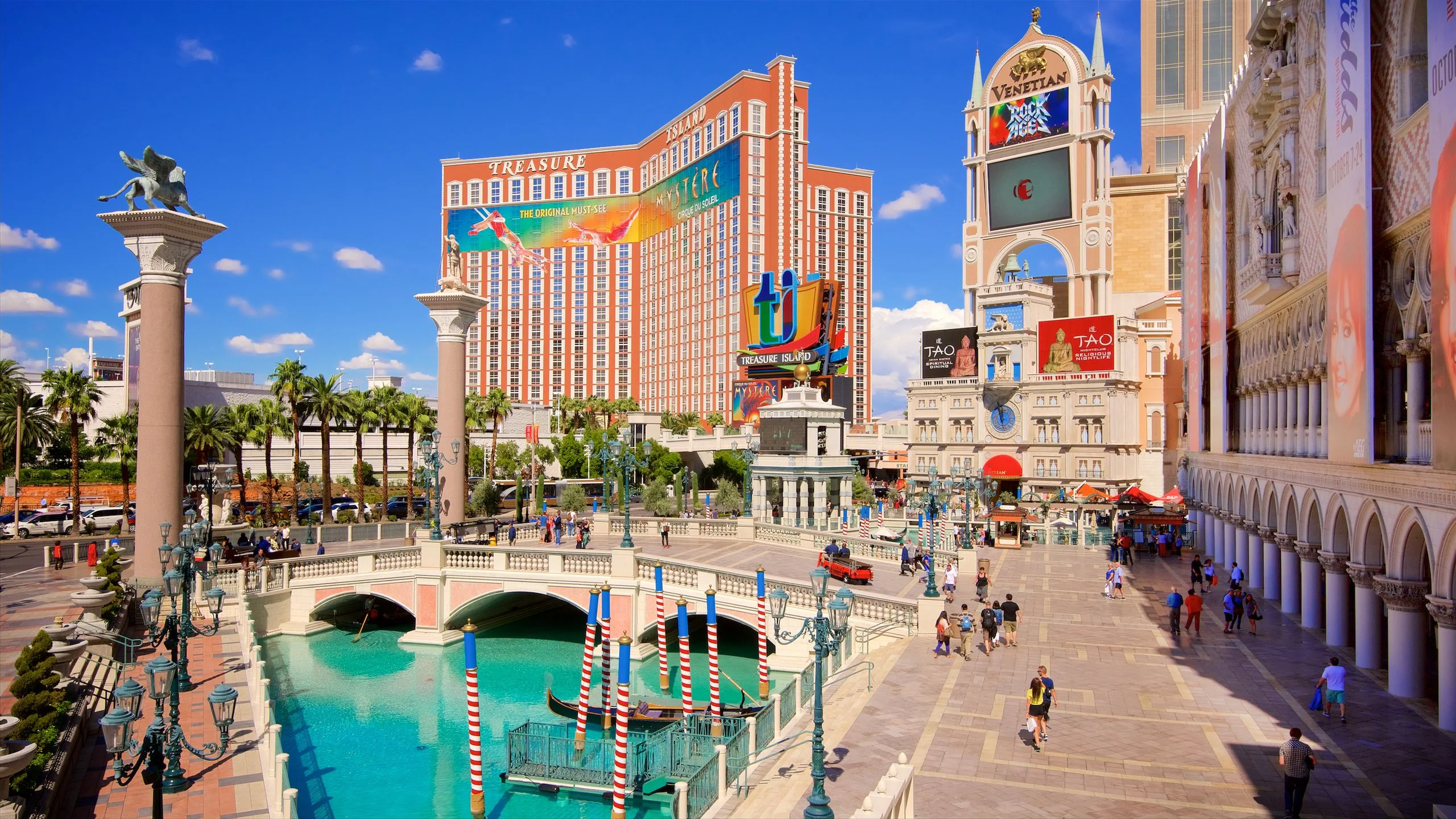 3 DAYS FROM DESERT DREAMS TO DAZZLING LIGHTS  —  YOU’RE VEGAS STORY STARTS HERE