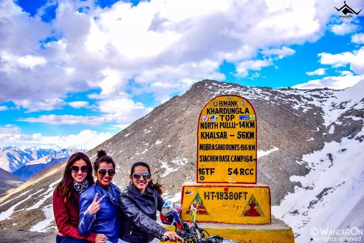 EXPERIENCE IN 7-DAY LEH—NUBRA—TURTUK—PANGONG ODYSSEY