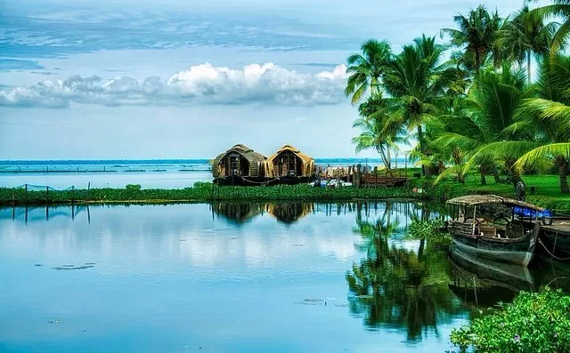KERALA HIGHLIGHTS — 6 DAYS  TOUR PACKAGE