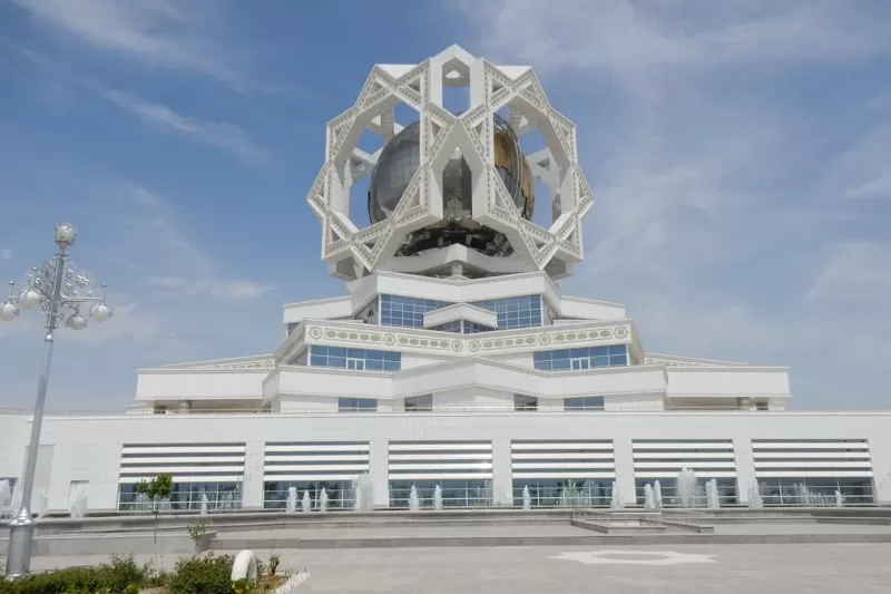 TURKMENISTAN IN 4 DAYS: WHERE FIRE MEETS HERITAGE