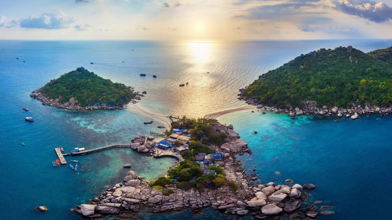 7 DAYS TREASURES OF VIETNAM: FROM SAIGON STREETS TO ISLAND DREAMS