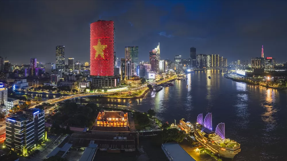 12 DAYS GOLDEN HORIZONS: VIETNAM’S COASTAL & CULTURAL ESCAPE