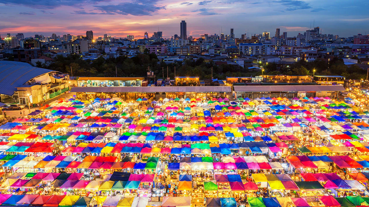 5 DAYS DISCOVER THAILAND-FROM GOLDEN BUDDHA’S TO GLITTERING BEACHES