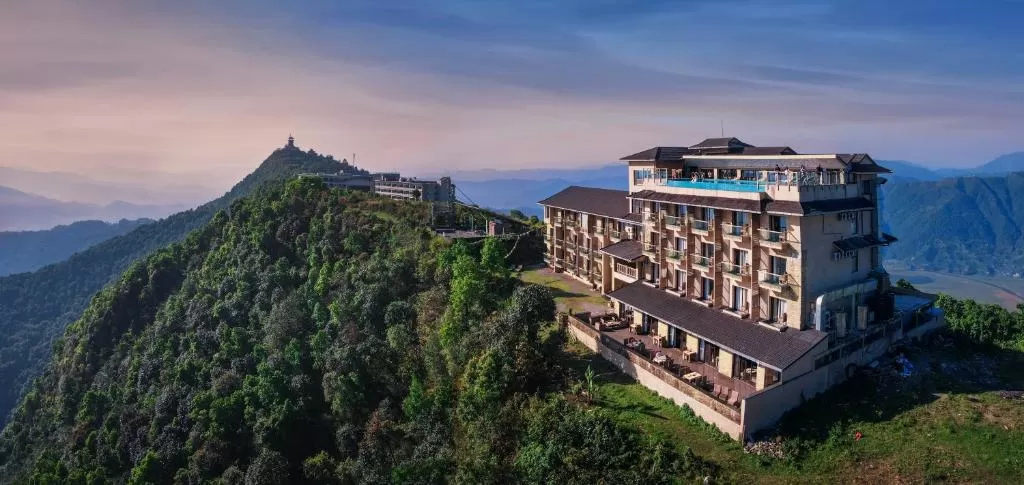 8 DAYS NEPAL'S GOLDEN TRIANGLE – A DIVINE JOURNEY OF NATURE, CULTURE & ADVENTURE