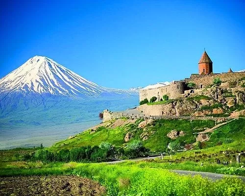 EXPLORE ARMENIA