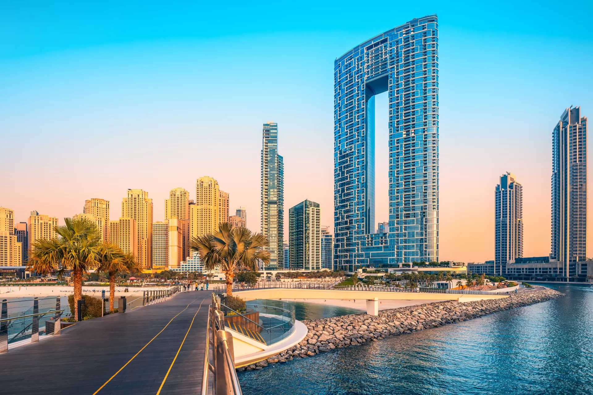 EXPLORE DUBAI