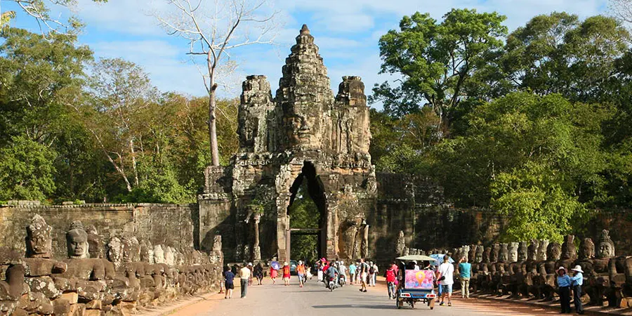 4 DAYS UNCOVER CAMBODIA’S SECRETS: TEMPLES, CULTURE, AND ADVENTURE